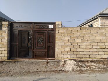 Həyət evləri və villaların satışı: Salam,Ala qapının yanı,Günəşli qəsəbəsində 5 sot torpaqda 6 daş — 8