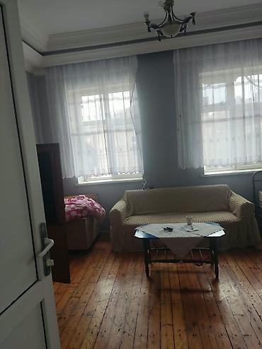 naftalan kiraye ev: Qaracuxur qes Aura Sadliq sarayinin yani 2 mertebeli evin 2 ci — 2