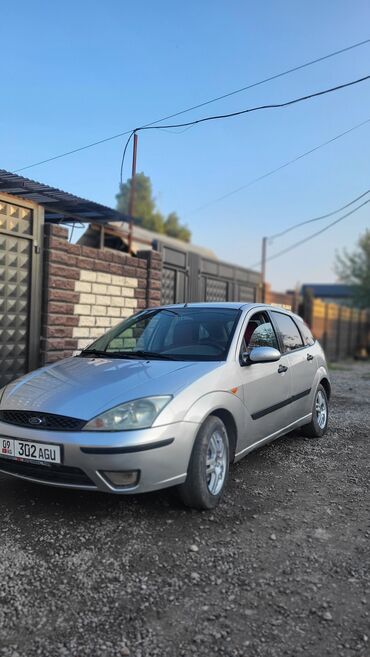 машина марк: Ford Focus: 2002 г., 1.6 л, Механика, Бензин, Хетчбек