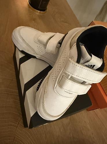 patike cacak: Adidas patike decije muske vel 25/26 stanje kao na slikama — 1