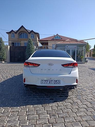 Hyundai: Hyundai Sonata: 2 l | 2018 il Sedan — 15