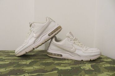 žute patike: NIKE -AIR original, bez mana ostecenja, potpuno zdrava ocuvana patika