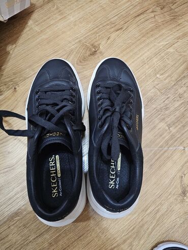 волейболный кросовка: Кроссовки Skechers Court & Classics - Модель: Cordova Classic