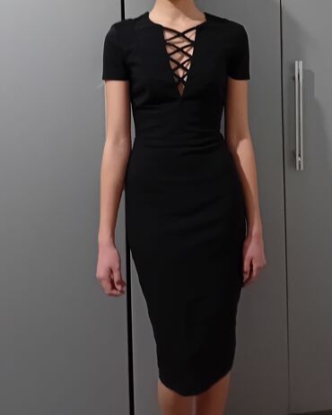платья черное: Вечернее платье, Длинная модель, XL (EU 42)