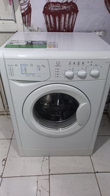 Paltaryuyan maşınlar: Paltaryuyan maşın Indesit, 6 kq, İşlənmiş, Avtomat, Ödənişli çatdırılma