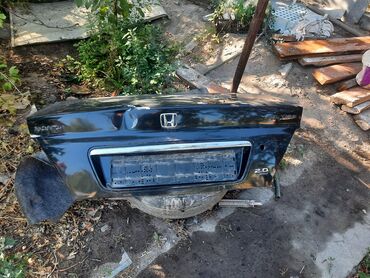 купить багажник на крышу автомобиля бу: Багажниктин капкагы Honda, 2000 г., Колдонулган, Оригинал