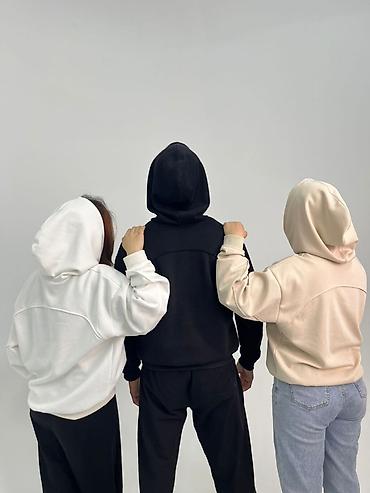 Толстовки, худи: Универсальное худи унисекс - Базовый крой без лишних деталей at lalafo.kg — 3 Толстовки, худи: Универсальное худи унисекс - Базовый крой без лишних деталей — 3