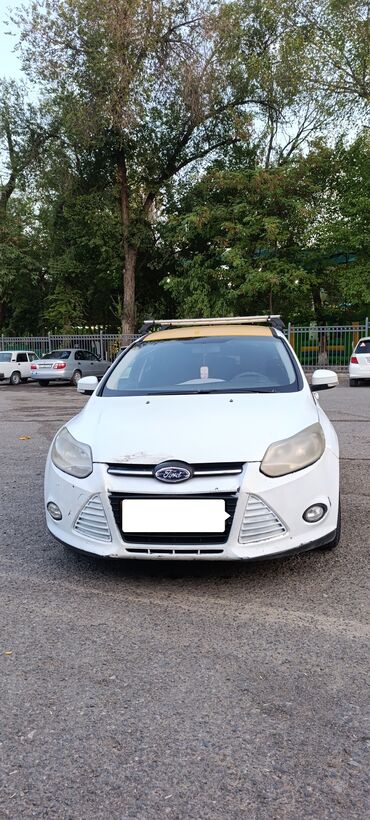 электромобиль грузовой: Ford Focus: 2014 г., 1.6 л, Механика, Газ, Универсал