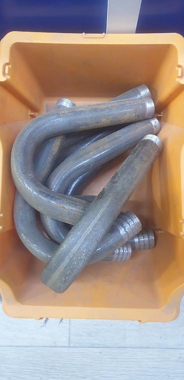 Другая сантехника: Металлическая деталь цилиндрической формы с несколькими кольцевыми — 19