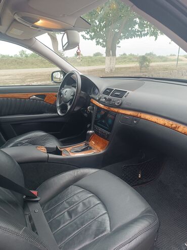 Mercedes-Benz: Mercedes-Benz E-Class: 2.8 l | 2007 il Sedan — 4