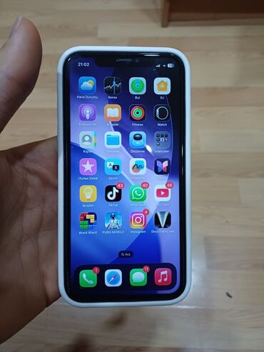 Apple iPhone: IPhone 11, 128 GB, Qara, Face ID — 3