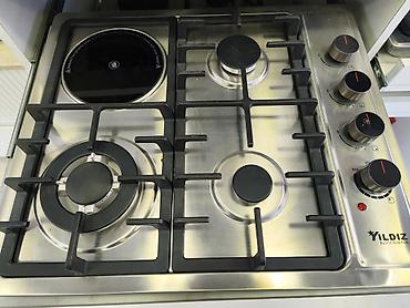 soba qabi: YILDIZ daxili qaz plitəsi - 4 qaz ocağı + 1 elektrikli göz (solda — 1