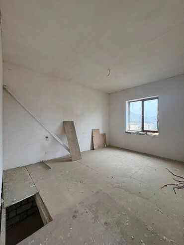 Həyət evləri və villaların satışı: Satılır: 2 mərtəbəli yarımçıq tikili (daş ev) - Tikinti materialı — 7