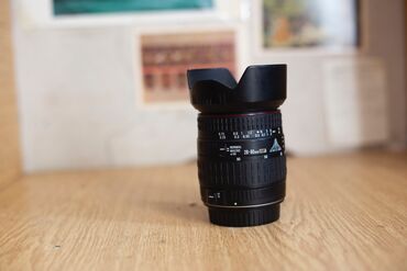 Videokameralar: - Blackmagic Pocket Cinema Camera 6K - Sigma 18-35mm, 1.8 f art lens — 4