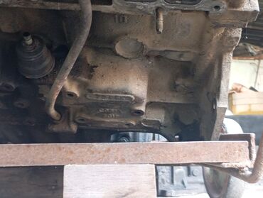 Двигатели, моторы и ГБЦ: Бензиновый мотор Ford 0.2 л, Б/у, Оригинал — 8