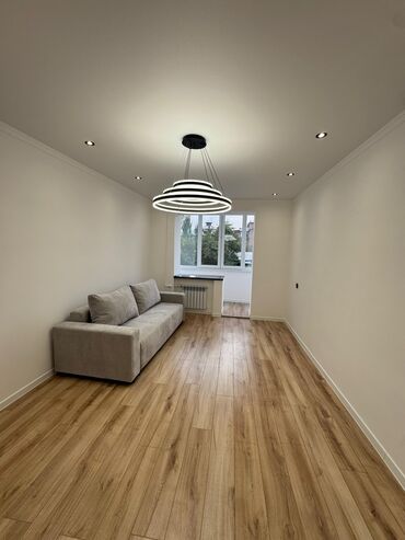 суточный кв город ош: 4 комнаты, 90 м², Индивидуалка, 4 этаж, Евроремонт