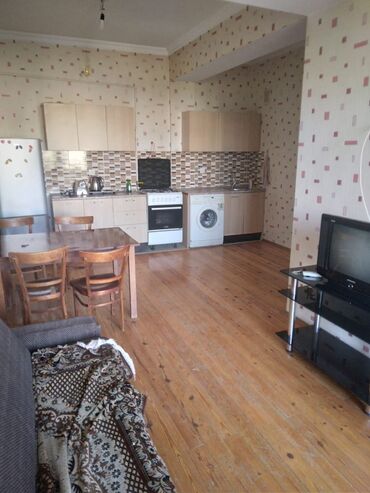 Uzunmüddətli kirayə mənzillər: 3 otaqlı mənzil – geniş və işıqlı - Plan: qonaq otağı, açıq — 2