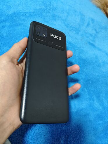 пока х4: Poco C40, Б/у, 64 ГБ, цвет - Черный