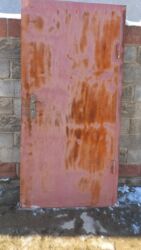 письменные столы бу: Металлическая сейфовая дверь, Б/у