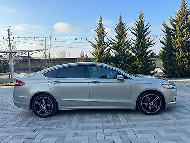 Ford: Ford Fusion: 1.5 l | 2015 il 124728 km Sedan — 11
