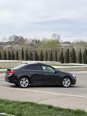 Chevrolet: Chevrolet Cruze: 1.4 l | 2015 il 245000 km Sedan — 5