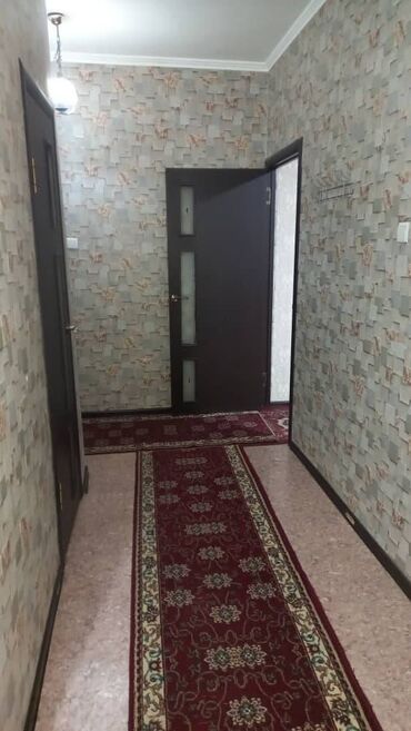 маявка квартира: Срочно продается 1комнатная в центре города Чуй/ Карпинка Серия 105