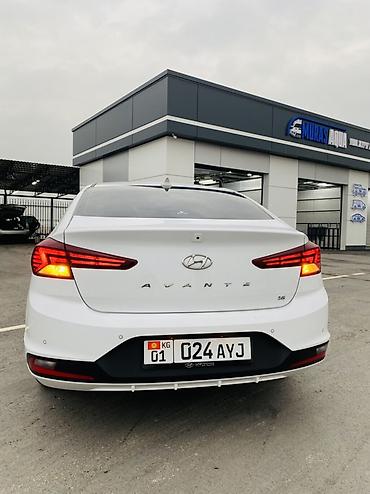 Hyundai: Hyundai Elantra: 2019 г., 1.6 л, Вариатор, Бензин, Седан — 6