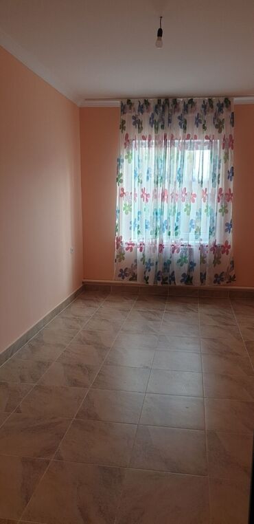 сдается однокомнатная квартира на длительный срок: 1 комната, Агентство недвижимости, Без подселения, Без мебели