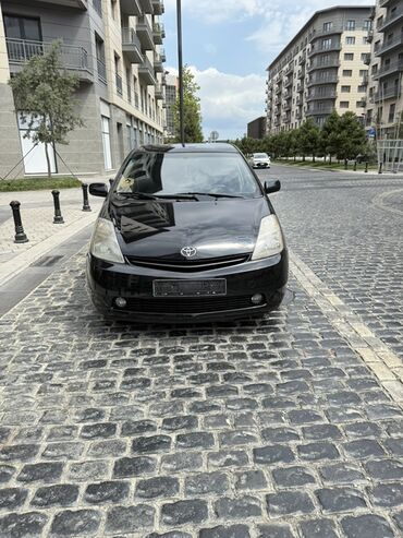 Toyota Prius: 1.5 л | 2006 г. Хэтчбэк