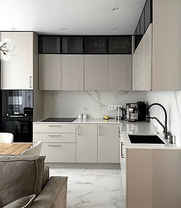 Sifarişlə mətbəx mebeli: Sifarişlə mətbəx dəsti, Özü çəkən petlələr, MDF, Kredit yoxdur, Pulsuz çatdırılma — 21