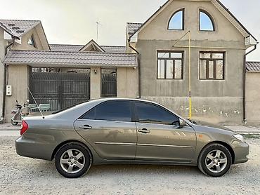 Toyota: Toyota Camry: 2003 г., Бензин — 8