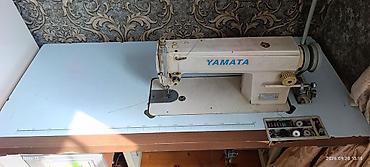 düymə tikən: Yamata sənaye tikiş maşını – stol və ayaq pedalı ilə - Brend/model — 4