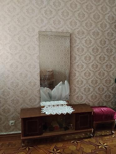 tumbucqa: Taxta tək qapılı tumbə/dolab. 2 ədəd var bundan - Material: təbii — 3