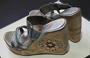 sendel: Qadın üçün platformalı sandal - Üst hissə: Metalik gümüş rəngdə, ilan — 3