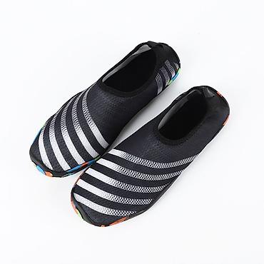 Кроссовки и спортивная обувь: Аквашузы, Акватапки, Акваобувь с плотной подошвой. Верх выполнен из at lalafo.kg — 18 Кроссовки и спортивная обувь: Аквашузы, Акватапки, Акваобувь с плотной подошвой. Верх выполнен из — 18