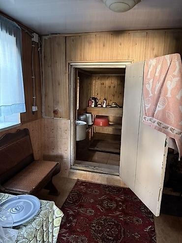 Продажа коттеджей и домов: Продаётся жилой дом с двором и хозяйственными постройками. - Отдельно — 5