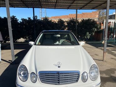 mersedes 220: Mercedes-Benz E 350: 3.5 l | 2005 il Sedan