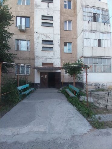 квартира нижный аларча: 3 комнаты, 67 м², 105 серия, 1 этаж