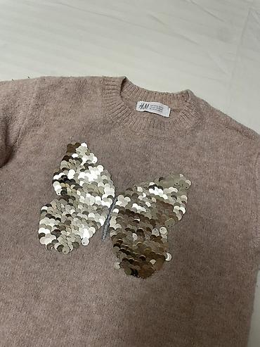 детские кофты: Детский свитер H&M с пайетками «бабочка» - Модель: трикотажный — 3
