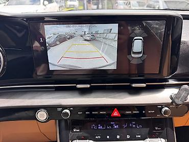 Kia: Kia Carnival: 2021 г., Минивэн — 16
