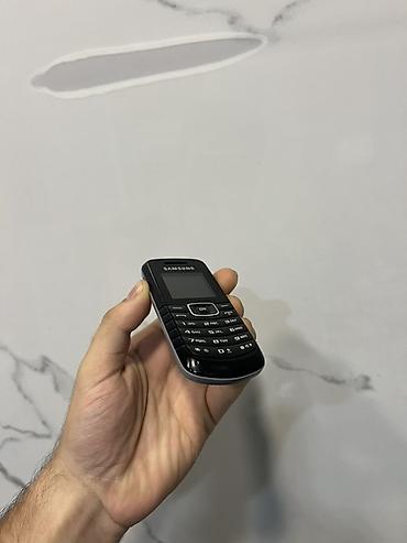 philips xenium w632: Samsung < 2 GB Memory Capacity, rəng - Qara, Düyməli — 2