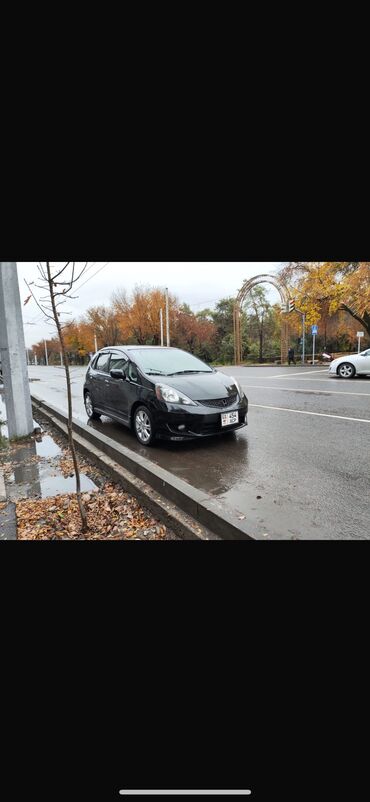 Honda: Honda Fit: 2009 г., 1.5 л, Автомат, Бензин, Хэтчбэк