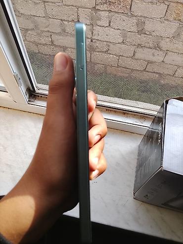 128: Oppo 128 GB, rəng - Yaşıl, Sensor — 4