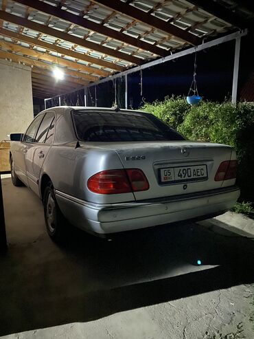 Mercedes-Benz: Mercedes-Benz E-Class: 1995 г., 3.2 л, Автомат, Бензин, Седан — 6