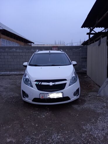 куплю авто для себя: Chevrolet Spark: 2012 г., 1 л, Механика, Бензин, Седан