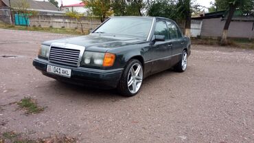 машина на газу: Mercedes-Benz W124: 1990 г., 2.3 л, Механика, Бензин, Седан