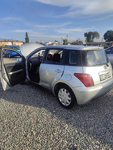 Продажа авто: Toyota Ist: 2004 г., 1.5 л, Автомат, Бензин, Хэтчбэк — 2