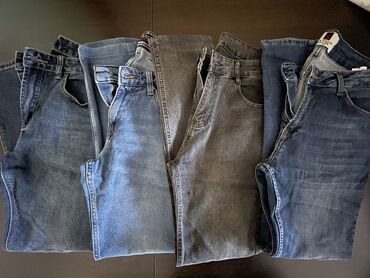 Джинсы: Мужские джинсы полузауженнные (4 шт.), в хорошем состоянии. Размер 31