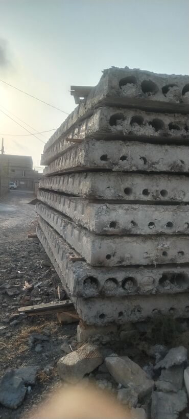 Darvazalar və aksesuarlar: Beton panel catrlma ve quraşdırma var butun rayonlara her ölcde olur