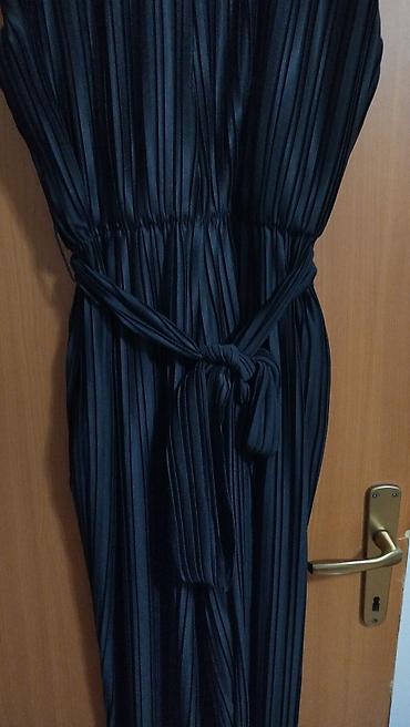 jeftine vencanice: Elegantna ženska kombinacija – plisirana crna haljina + kratki sako i — 7